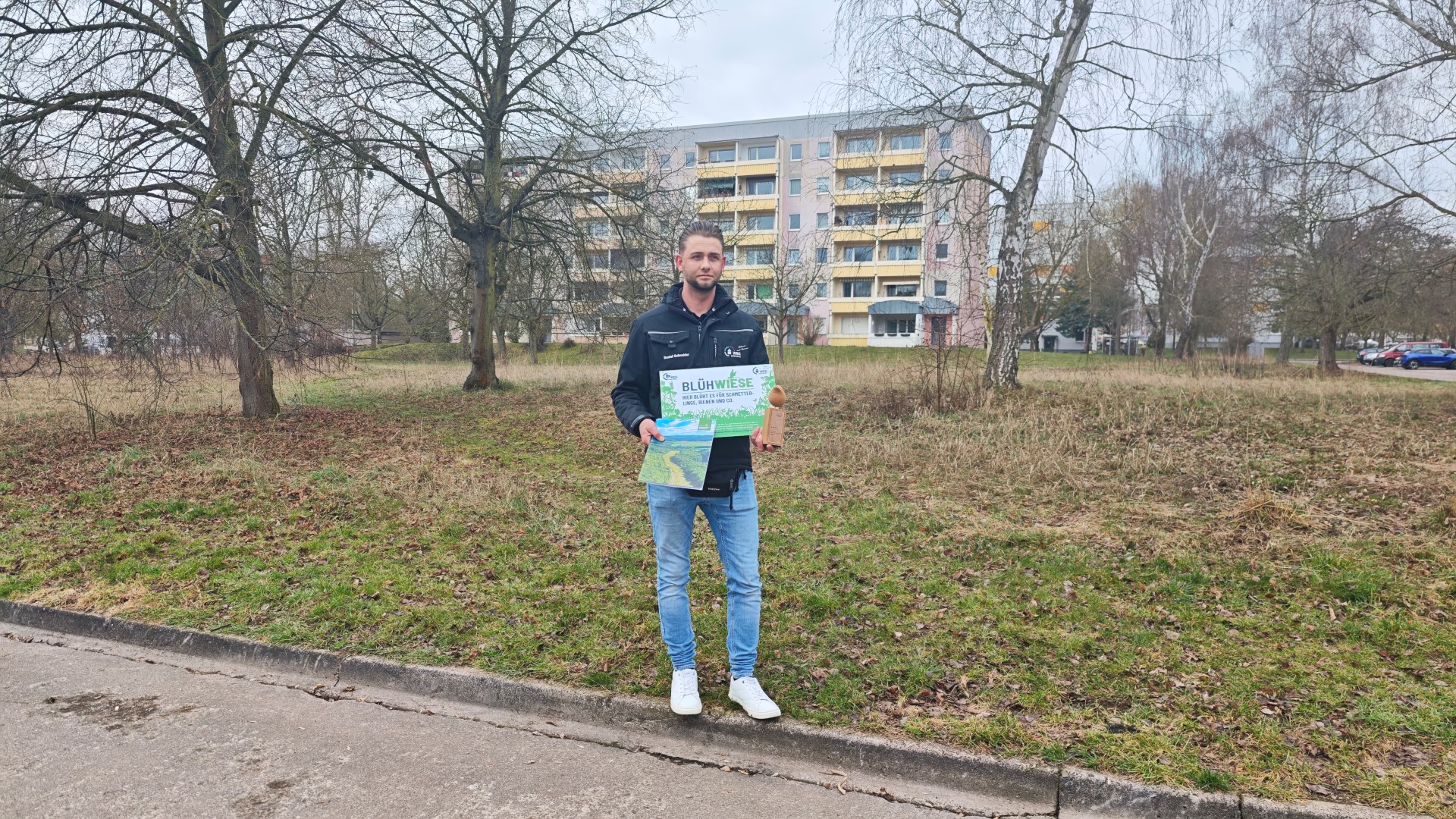 Die WBG Südharz erweitert Ihre Blühwiesen